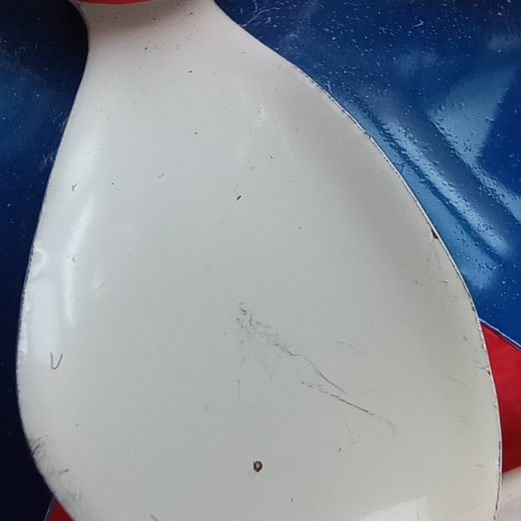 Vintage Red White and Blue Metal Enamel White Stem Flower Brooch Pin - Picture 4 of 7